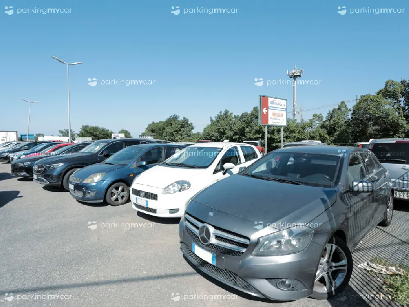 Fly Parking Lamezia Terme Parcheggi scoperti Fly Parking Lamezia Terme