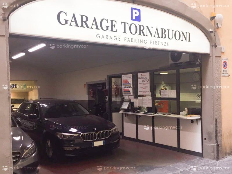 Garage Tornabuoni - Firenze centro città Accesso Garage Tornabuoni - Firenze centro città